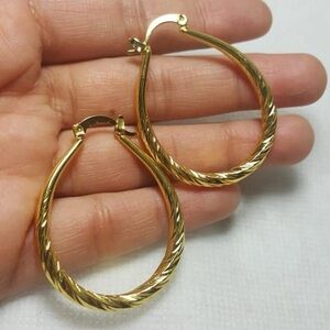 Twisted Gold Teardrop Earrings